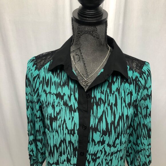 B Design Sheer Blouse Womens Small Size Green Black Blouse Lace Shoulders Top - Picture 2 of 6